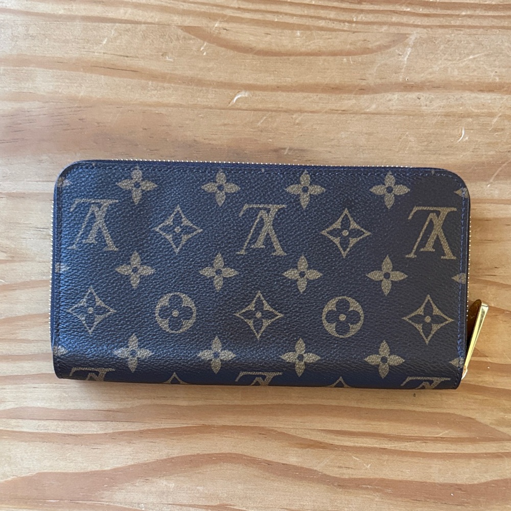 Louis Vuitton Brown and Gold Monogram Zippy Wallet